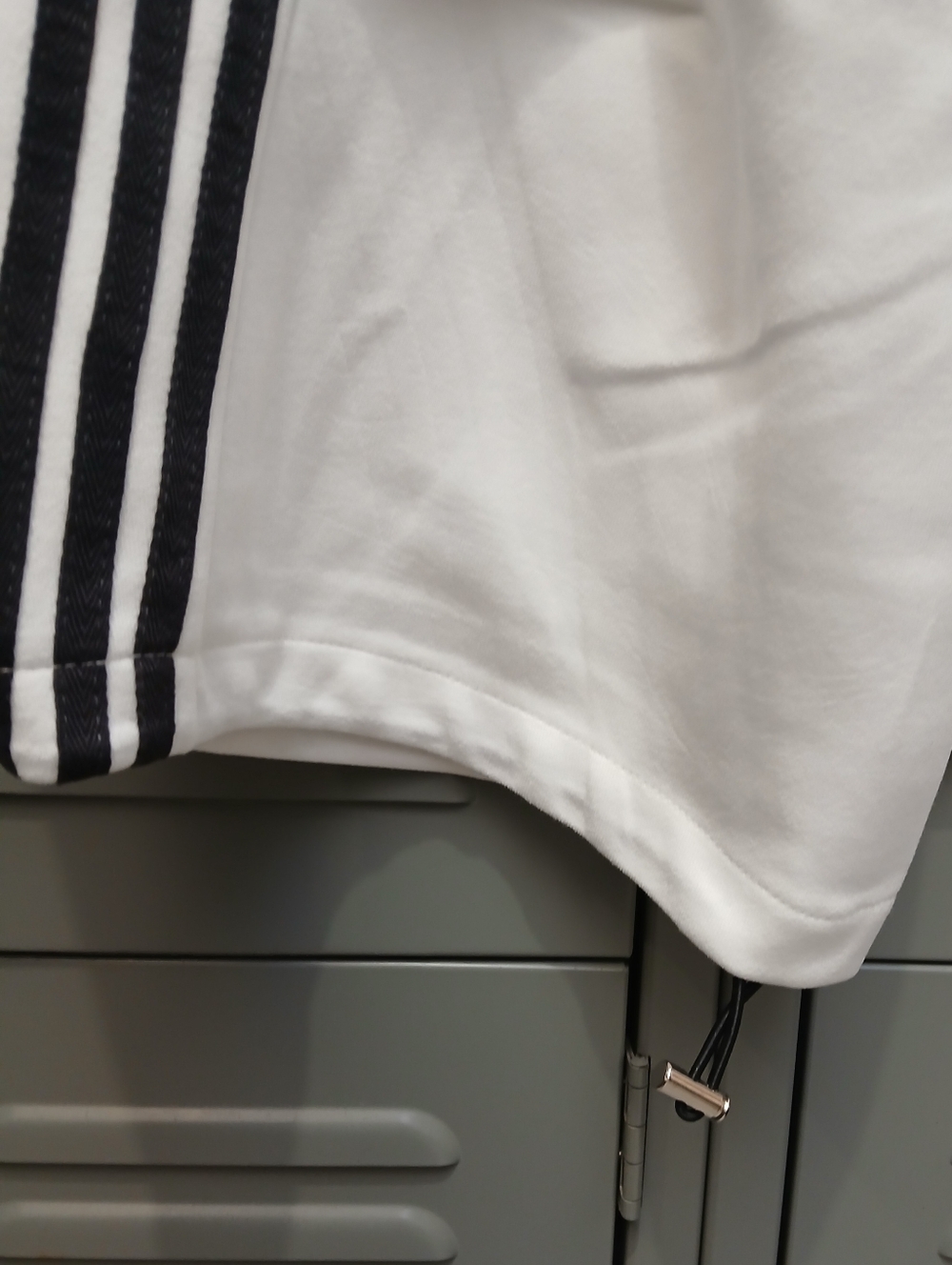 New! Flooo Loose Wide Leg Striped White W/Black Barrel Sweats Size M - Picture 7 of 8